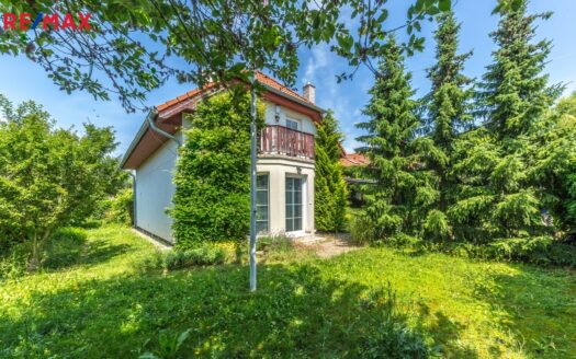 Prodej Domy Rodinné domy Praha Venušina 180 m²