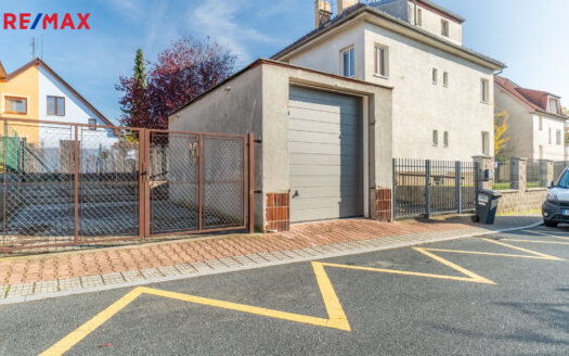 Pronájem Garáže Praha Hloubětín V Novém Hloubětíně