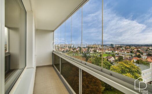 Prodej bytu 3+1 Praha Mirovická 68 m²