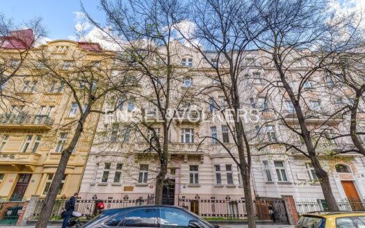Pronájem Komerční Kanceláře Praha Ovenecká 73 m²
