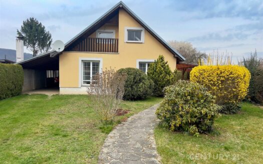 Pronájem Domy Rodinné domy Praha K Černošicím 128 m²