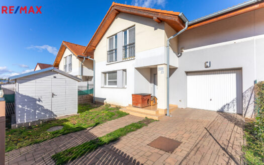 Prodej Domy Rodinné domy Praha Luníkovská 142 m²