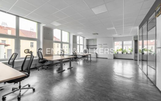 Pronájem Domy Činžovní domy Praha Novákových 957 m²