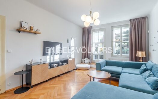 Pronájem Domy Vily Praha Klidná 207 m²