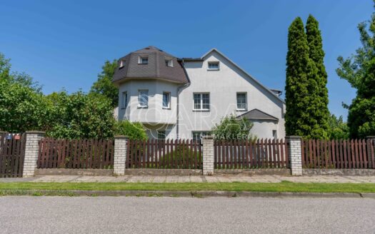 Prodej Domy Rodinné domy Praha Poděbradova 206 m²