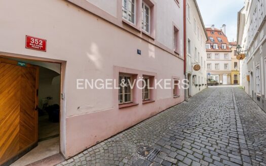 Pronájem Komerční Ostatní komerční prostory Praha Břetislavova 175 m²