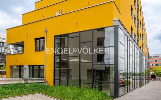 Pronájem Komerční Obchody Praha Líbalova 110 m²