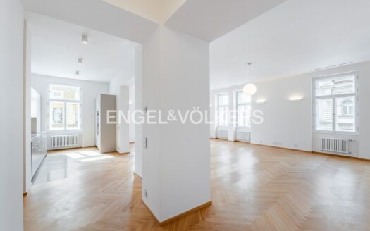 Pronájem bytu 4+kk, 193 m² – Praha, Malá Strana (Újezd), ulice Zborovská