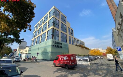 Pronájem Komerční Kanceláře Praha Pernerova 595 m²