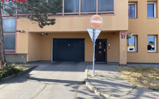 Prodej Garážová stání, 18 m² – Praha, Střížkov, ulice Lovosická