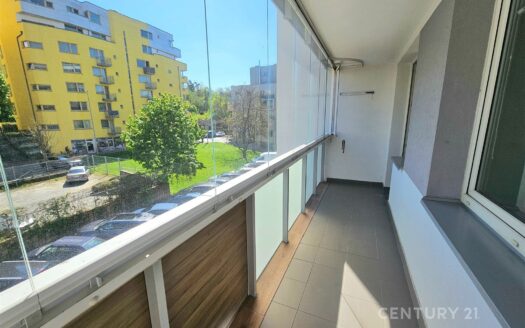 Pronajem bytu 2+1 Praha Jeseniova 63 m²