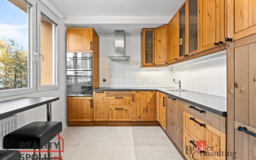 Pronájem Byty 2+1 Praha Vratimovská 55 m²