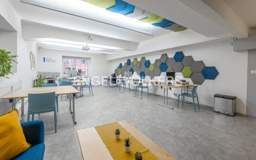 Pronájem Komerční Kanceláře Praha Bělohorská 75 m²