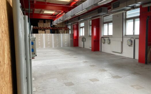 Pronájem Komerční Skladové prostory Praha Ringhofferova 130 m²