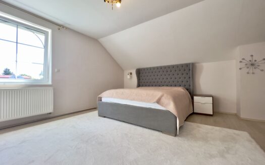 Prodej Domy Rodinné domy Praha Hulická 320 m²