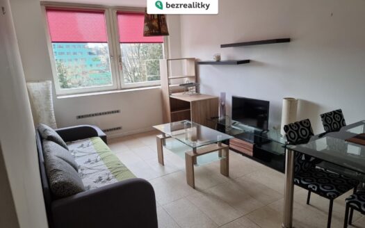 Prodej Byty 2+kk Praha Děčínská 46 m²