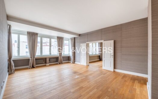 Pronajem bytu 4+1 Praha U půjčovny 203 m²