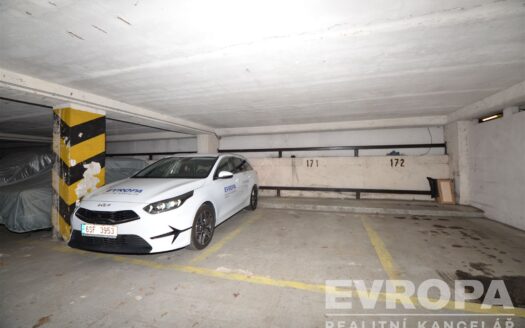 Prodej Garážová stání, 14 m² – Praha, Krč, ulice Štúrova