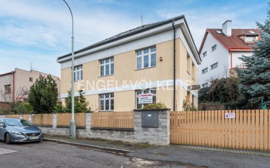 Pronájem Komerční Kanceláře Praha Svépravická 50 m²