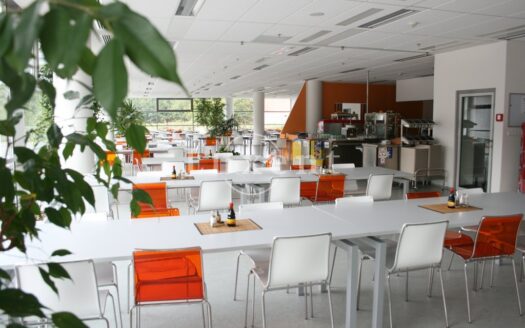 Pronájem Komerční Kanceláře Praha Evropská 150 m²