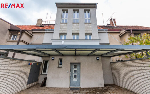 Pronájem Domy Rodinné domy Praha Jižní VII 160 m²