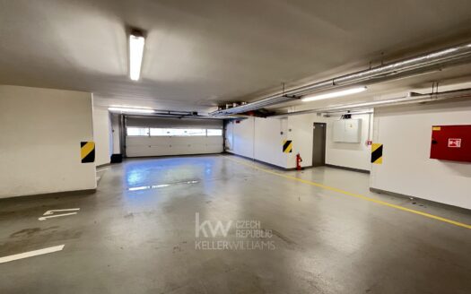 Prodej Garážová stání, 13 m² – Praha, Prosek, ulice Litoměřická