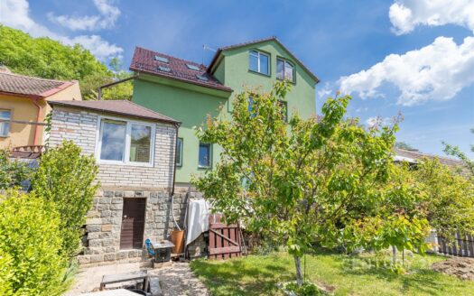 Prodej Domy Rodinné domy Praha Lysolajské údolí 277 m²