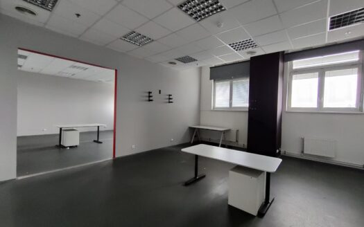 Pronájem Komerční Kanceláře Praha Ringhofferova 83 m²