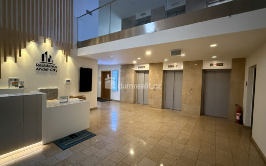 Pronájem Garáže, 15 m² – Praha, Smíchov, ulice Karla Engliše