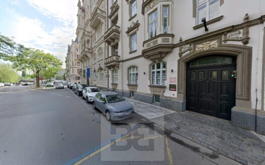 Pronájem Garáže Praha Smíchov Janáčkovo nábřeží