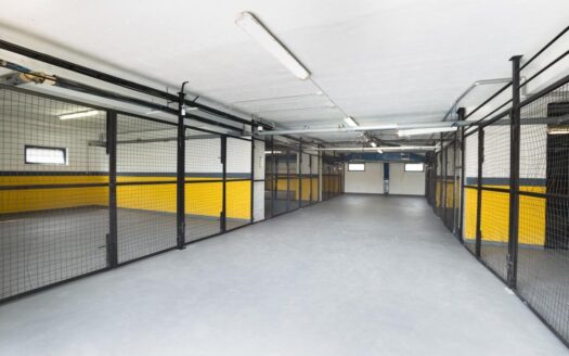 Pronájem Komerční Skladové prostory Praha Peroutkova 41 m²