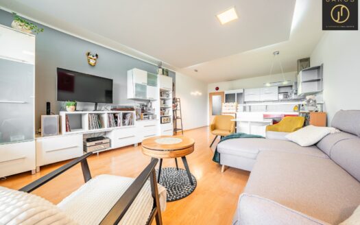 Pronájem Byty 3+kk Praha Semická 86 m²