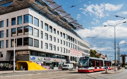 Pronájem Komerční Kanceláře Praha Nádražní 239 m²