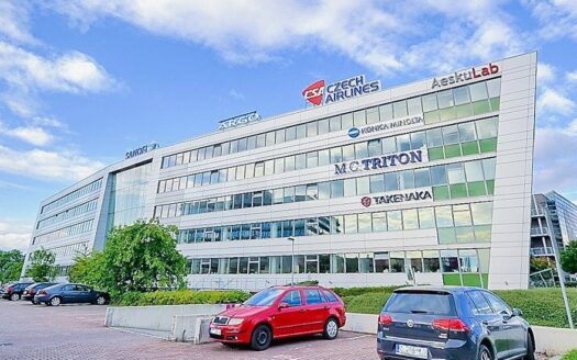 Pronájem Komerční Kanceláře Praha Evropská 700 m²