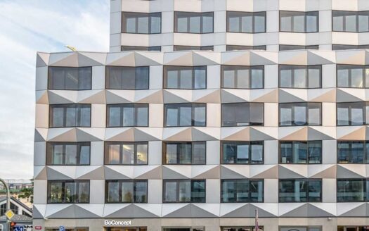 Pronájem Komerční Kanceláře Praha Pobřežní 253 m²