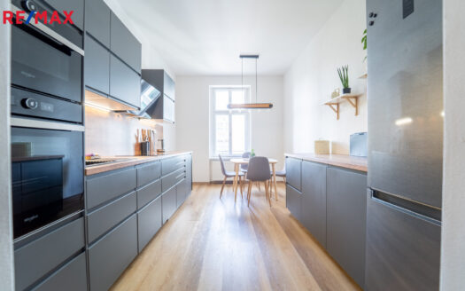 Prodej Byty 2+1 Praha Pernerova 62 m²