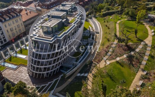 Pronájem Komerční Kanceláře Praha 341 m²