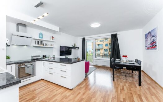 Prodej Byty 4+kk Praha Zvěřinova 108 m²