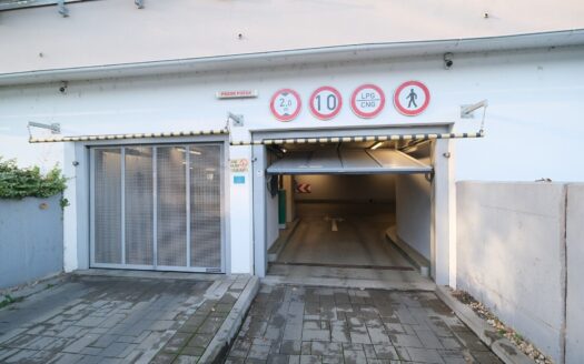 Pronájem Garážová stání, 18 m² – Praha, Modřany, ulice Soukalova