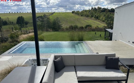 Prodej Domy Rodinné domy Praha Na přídole 276 m²