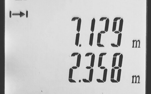 Pronájem Garážová stání, 15 m² – Praha, Troja, ulice Hnězdenská