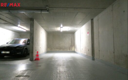 Pronájem Garáže Praha Smíchov Randova