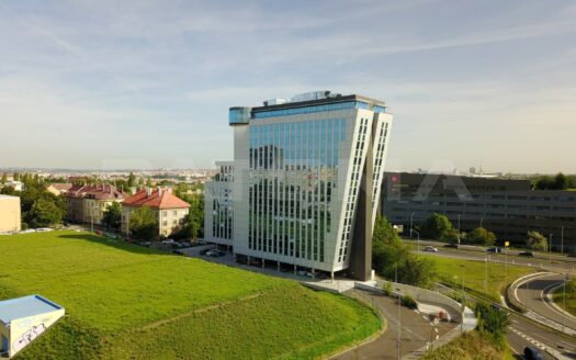 Pronájem Komerční Kanceláře Praha Vyskočilova 269 m²