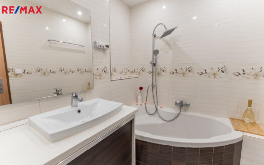 Prodej bytu 3+1, 80 m² – Praha, Strašnice, ulice Černokostelecká