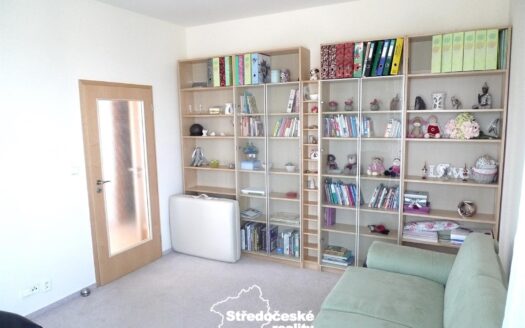 Pronájem bytu 4+kk, 234 m² – Praha, Suchdol, ulice Holubí