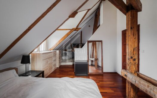 Pronájem bytu 2+kk, 114 m² – Praha, Vinohrady, ulice Hradešínská