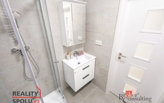 Prodej bytu 3+1, 79 m² – Praha, Modřany, ulice Urbánkova