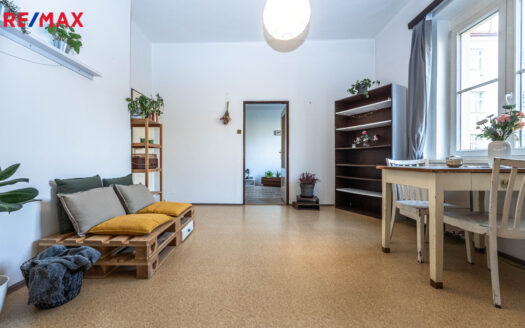 Pronájem bytu 2+kk, 49 m² – Praha, Vinohrady, ulice Šrobárova