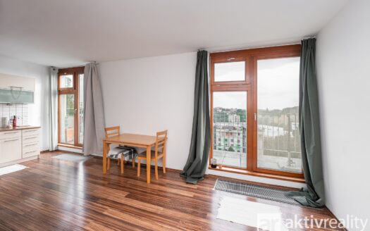 Prodej bytu 1+kk, 32 m² – Praha, Žižkov, ulice Pod lipami