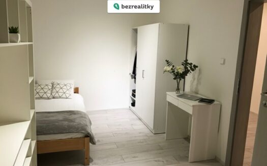 Prodej bytu 4+1, 100 m² – Praha, Holešovice, ulice Bubenská